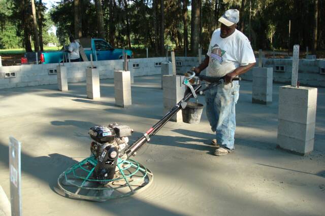 machine troweling concrete