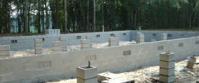 Log Home Guys Stemwall Block Foundatiom